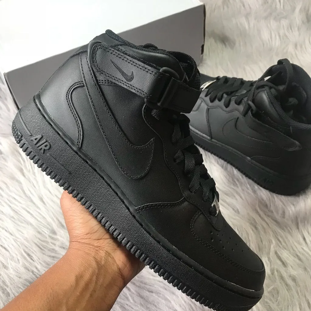 Air Force 1 Mid Black - Imagen 6