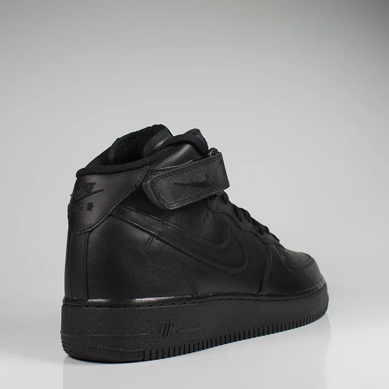 Air Force 1 Mid Black - Imagen 5