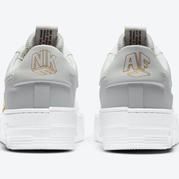 Air Force 1 Pixel Grey Gold Chain