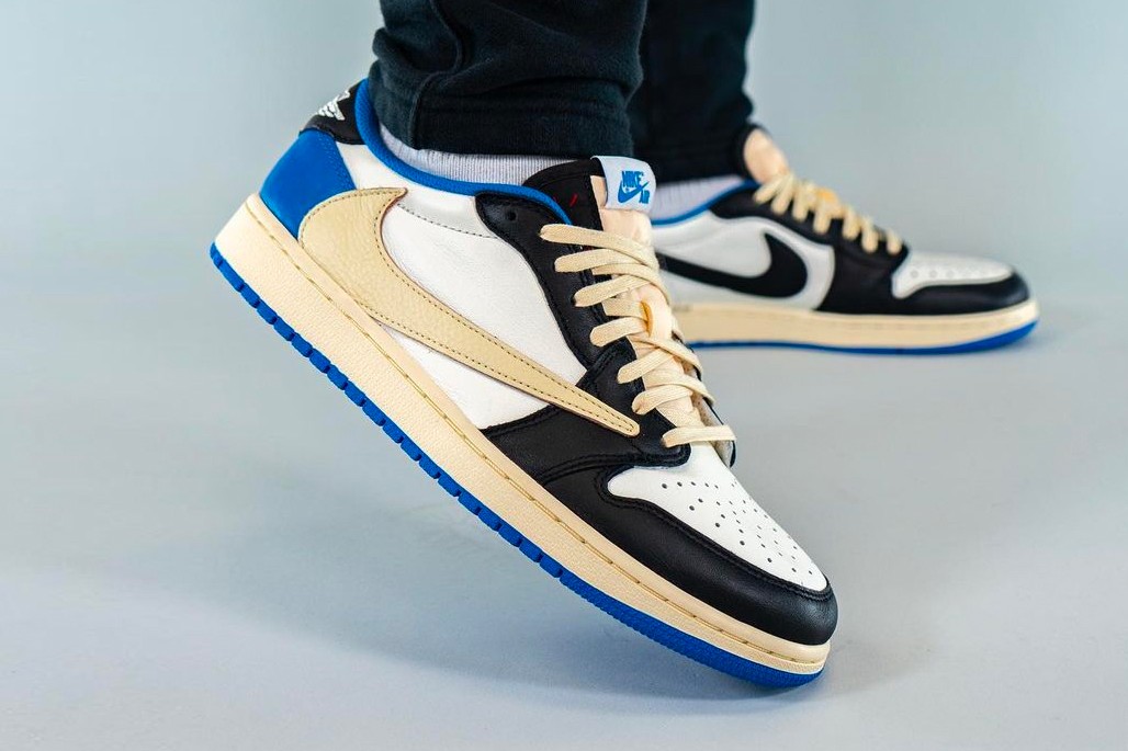 Air Jordan 1 Low Travis Scott Fragment - TeCalzoShoes