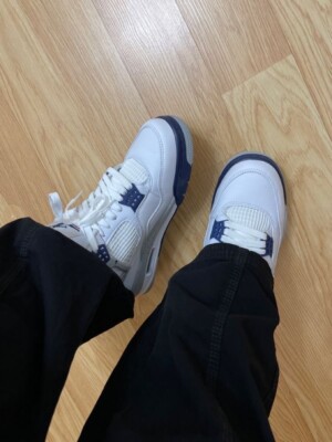 Air Jordan 4 «Midnight Navy»