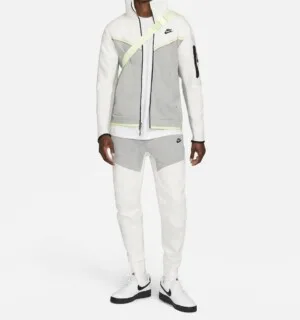 Sudadera y pantalón Nike Tech «Neon Grey»