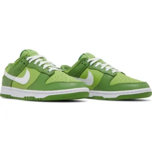 Dunk Low «Chlorophyll»