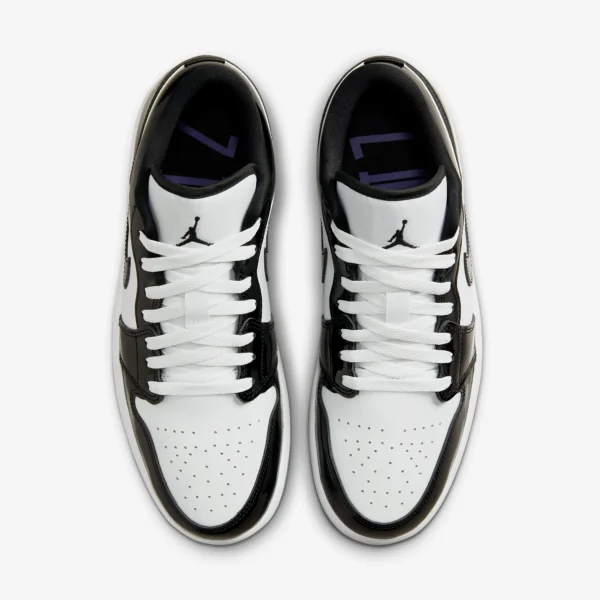 Air Jordan 1 Low Concord, las Jordan de color negro brillante.