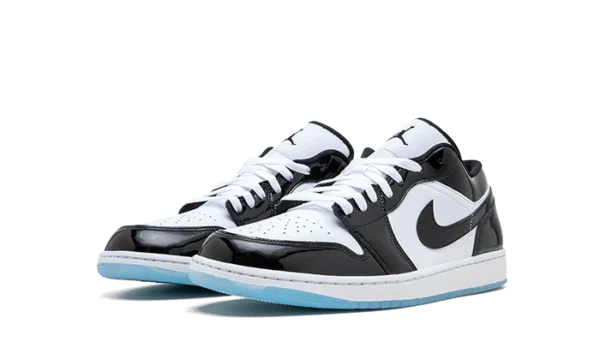 Air Jordan 1 Low Concord, las Jordan de color negro brillante.