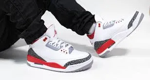 Air Jordan 3 “Rosso Fuoco” - Immagine 5
