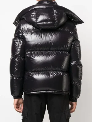 Chaqueta Moncler «Bolsillo delantero»