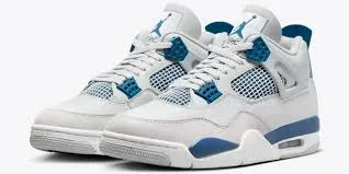 Air Jordan 4 Blu Militare 2024 - Immagine 2