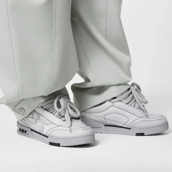 Louis Vuitton LV Skate Gris Platino - Imagen 3